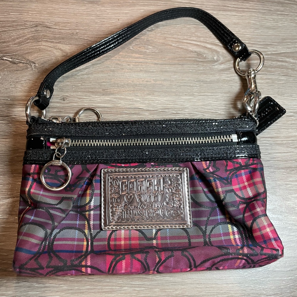 Coach Poppy Wristlet